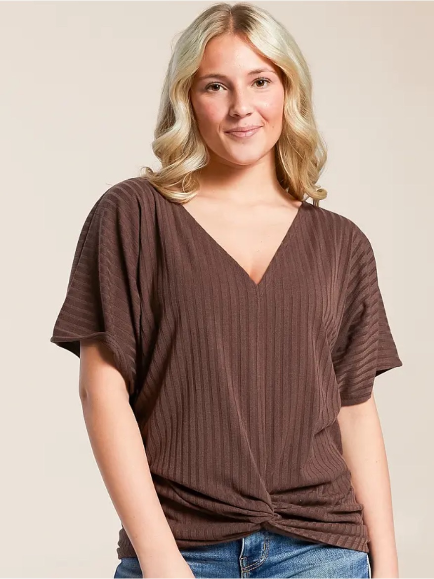 Daytrip | Twisted Front Top